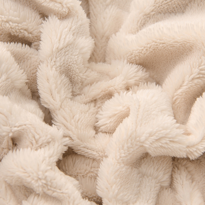 91家纺网 家纺一手货源 找家纺 澳梵家居 2023新款轻奢款宽边塔芙绒四件套 卡曼-奶白