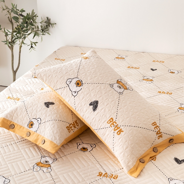 91家纺网 家纺一手货源 找家纺 优乐家纺 2023新款夹棉绗缝套件及单品系列-单枕套 奇妙熊