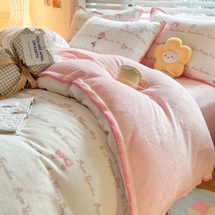 91家纺网 家纺一手货源 找家纺 安哆啦 2024新款高克重牛奶绒混搭四件套 晚安玫瑰