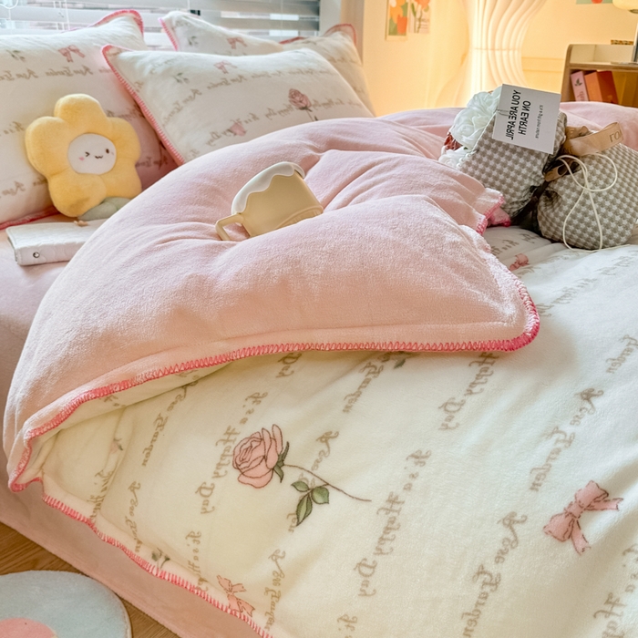 91家纺网 家纺一手货源 找家纺 安哆啦 2024新款高克重牛奶绒混搭四件套 晚安玫瑰