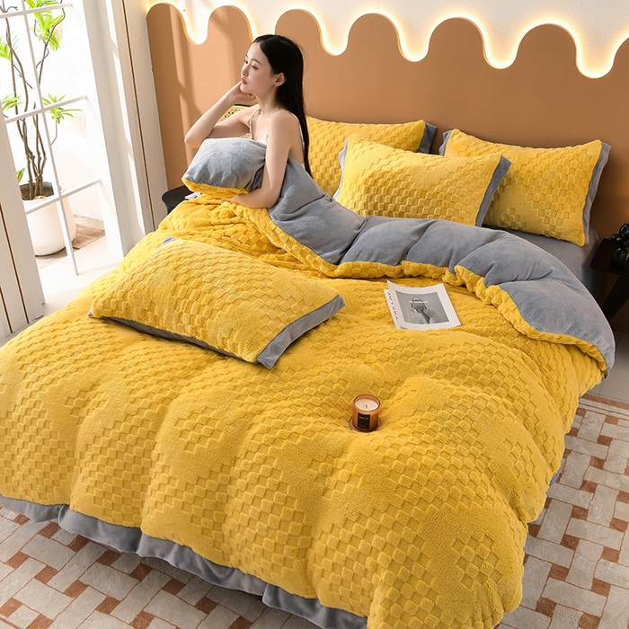 91家纺网 家纺一手货源 找家纺 澳梵家居 2023新款轻奢款宽边塔芙绒四件套 卡曼-亮黄