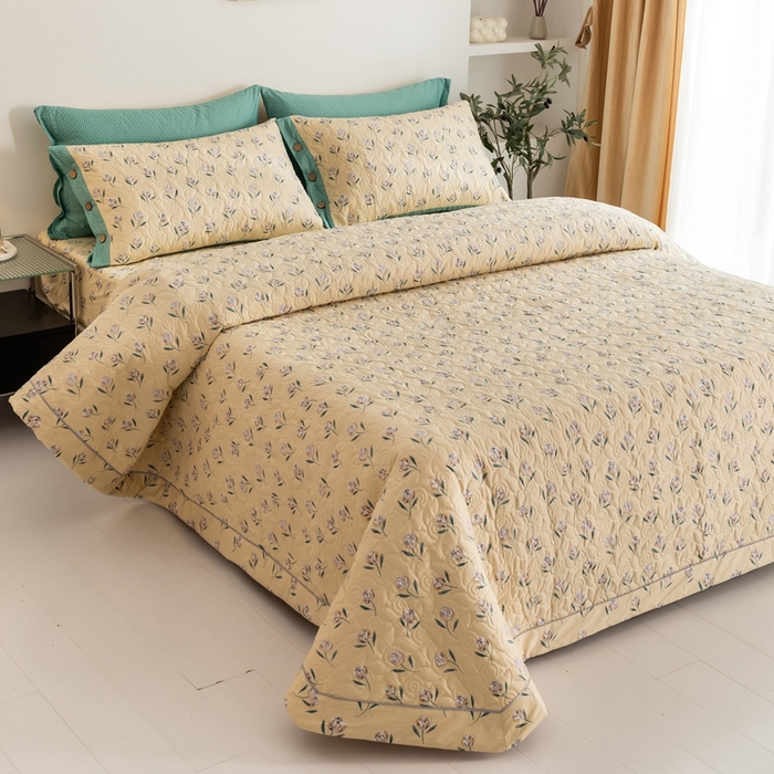 91家纺网 家纺一手货源 找家纺 优乐家纺 2023新款夹棉绗缝套件及单品系列-单床盖 清风摇曳