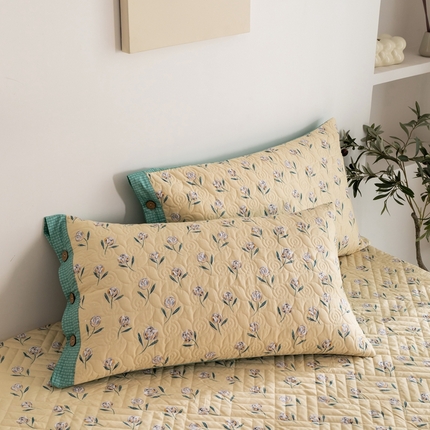 91家纺网 家纺一手货源 找家纺 优乐家纺 2023新款夹棉绗缝套件及单品系列-单枕套 清风摇曳