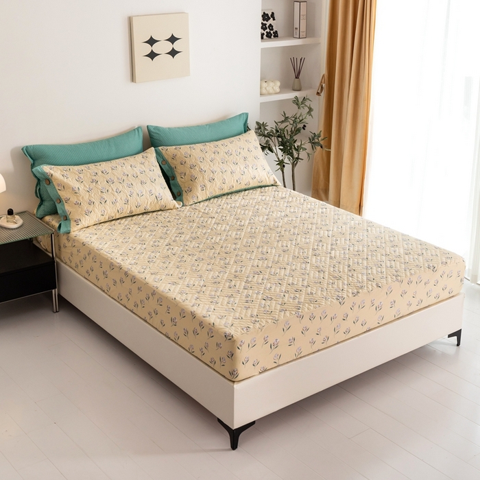 91家纺网 家纺一手货源 找家纺 优乐家纺 2023新款夹棉绗缝套件及单品系列-单床笠 清风摇曳