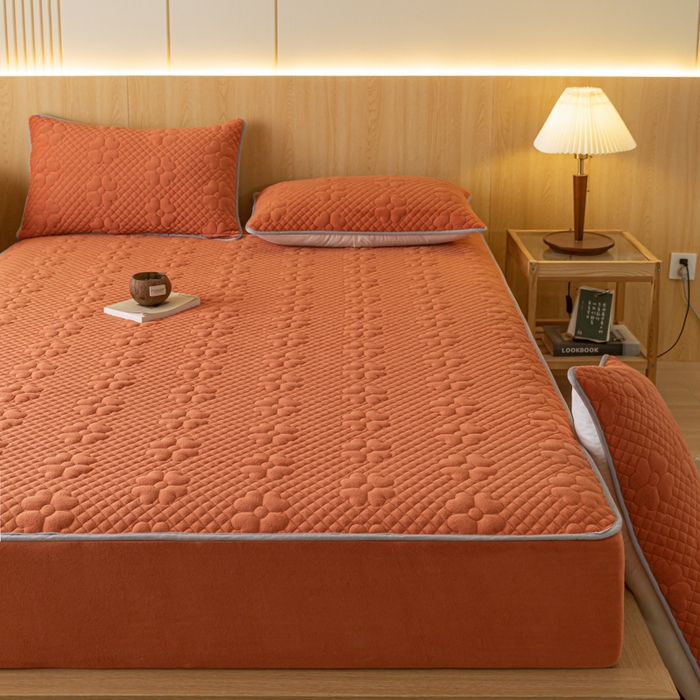 91家纺网 家纺一手货源 找家纺 给笠 2023新款A类夹棉牛奶绒床笠三件套 花漫系列 牛奶绒-花漫桔色