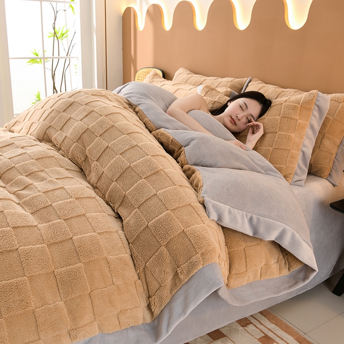 91家纺网 家纺一手货源 找家纺 （总）澳梵家居 2023新款轻奢款宽边塔芙绒四件套