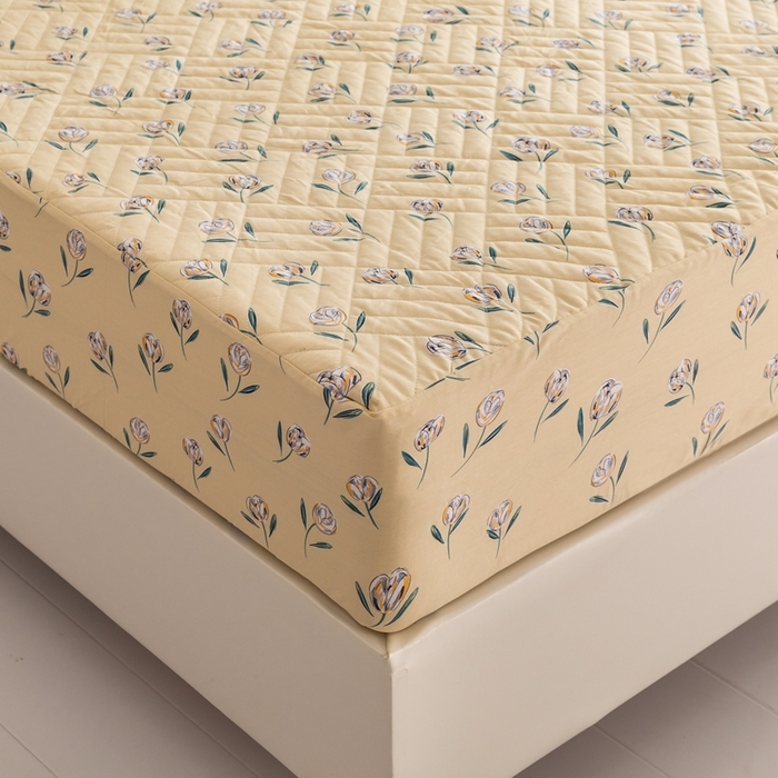 91家纺网 家纺一手货源 找家纺 优乐家纺 2023新款夹棉绗缝套件及单品系列-单床笠 清风摇曳