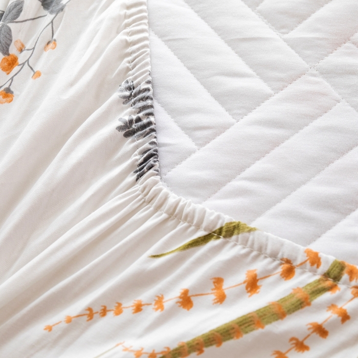 91家纺网 家纺一手货源 找家纺 优乐家纺 2023新款夹棉绗缝套件及单品系列-单床笠 如梦花季