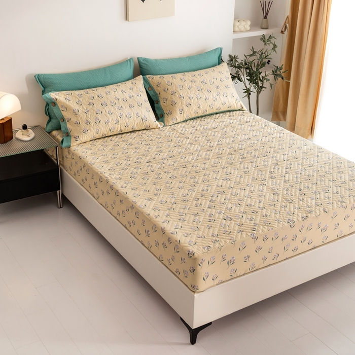 91家纺网 家纺一手货源 找家纺 优乐家纺 2023新款夹棉绗缝套件及单品系列-单床笠 清风摇曳