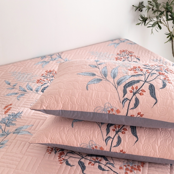 91家纺网 家纺一手货源 找家纺 优乐家纺 2023新款夹棉绗缝套件及单品系列-单枕套 晗蕊初开-粉