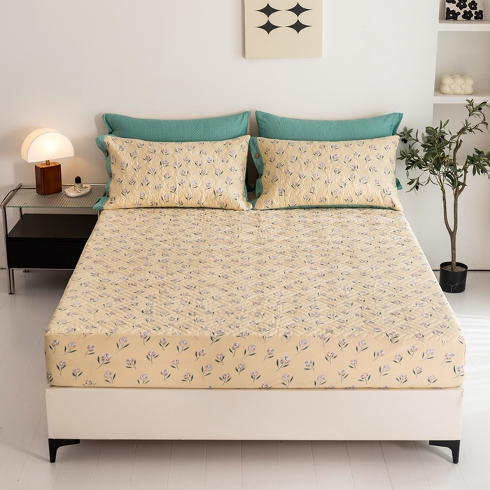 91家纺网 家纺一手货源 找家纺 优乐家纺 2023新款夹棉绗缝套件及单品系列-单床笠 清风摇曳