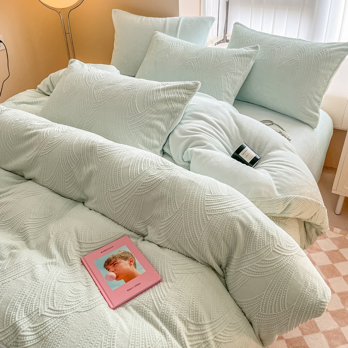 91家纺网 家纺一手货源 找家纺 慕尚家纺 2025新款慕尚雕花绒四件套 雪莉尔-浅绿