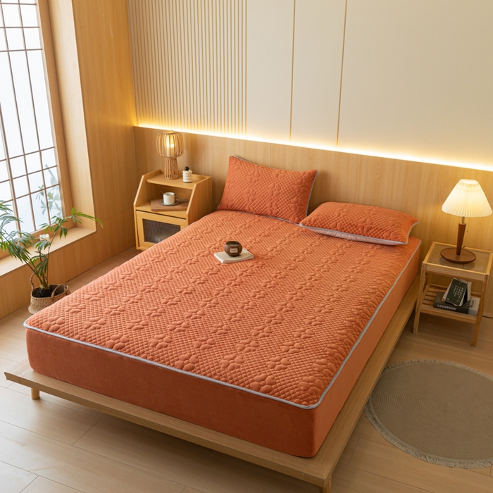 91家纺网 家纺一手货源 找家纺 给笠 2023新款A类夹棉牛奶绒床笠三件套 花漫系列 牛奶绒-花漫桔色