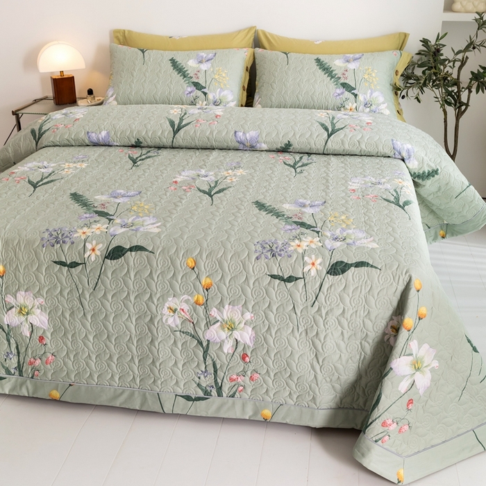 91家纺网 家纺一手货源 找家纺 优乐家纺 2023新款夹棉绗缝套件及单品系列-单床盖 晗蕊初开-绿