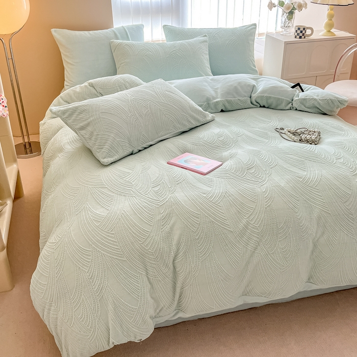 91家纺网 家纺一手货源 找家纺 慕尚家纺 2025新款慕尚雕花绒四件套 雪莉尔-浅绿