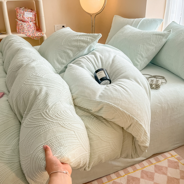 91家纺网 家纺一手货源 找家纺 慕尚家纺 2025新款慕尚雕花绒四件套 雪莉尔-浅绿