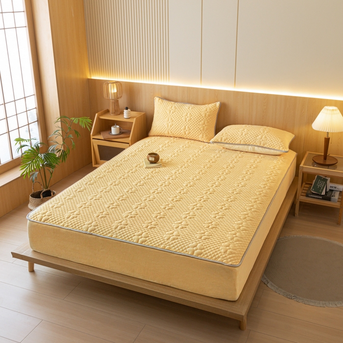 91家纺网 家纺一手货源 找家纺 给笠 2023新款A类夹棉牛奶绒床笠三件套 花漫系列 牛奶绒-花漫奶黄