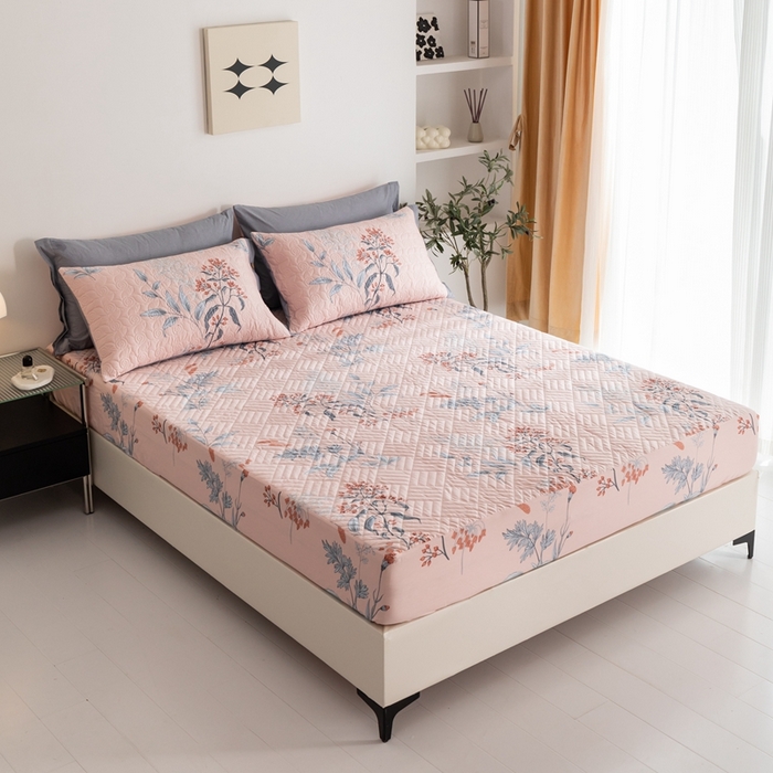 91家纺网 家纺一手货源 找家纺 优乐家纺 2023新款夹棉绗缝套件及单品系列-单床笠 晗蕊初开-粉