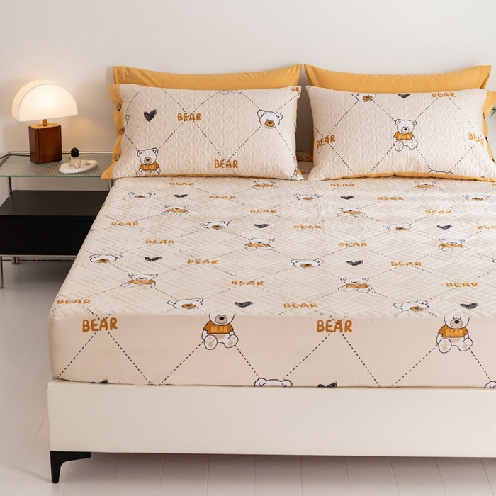 91家纺网 家纺一手货源 找家纺 优乐家纺 2023新款夹棉绗缝套件及单品系列-单床笠 奇妙熊