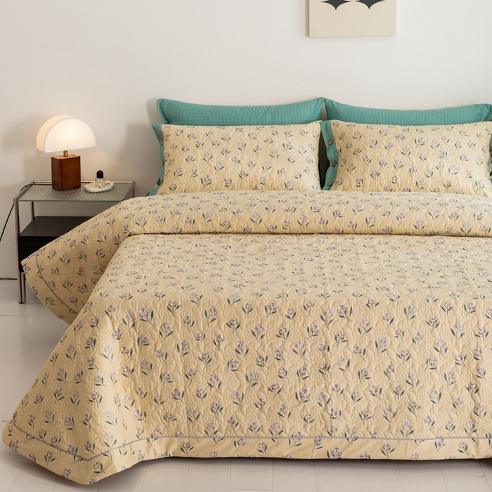 91家纺网 家纺一手货源 找家纺 优乐家纺 2023新款夹棉绗缝套件及单品系列-单床盖 清风摇曳