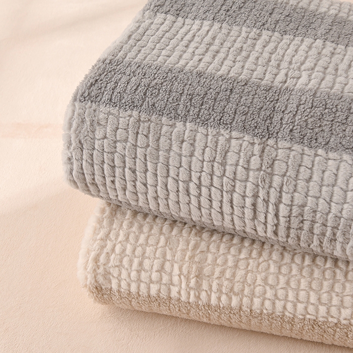 91家纺网 家纺一手货源 找家纺 2023新款无印风兔绒泰迪绒拼接款四件套 静逸-卡其