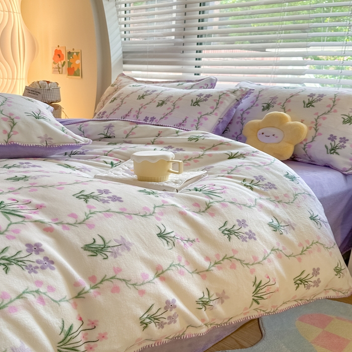 91家纺网 家纺一手货源 找家纺 安哆啦 2024新款高克重牛奶绒混搭四件套 春天里