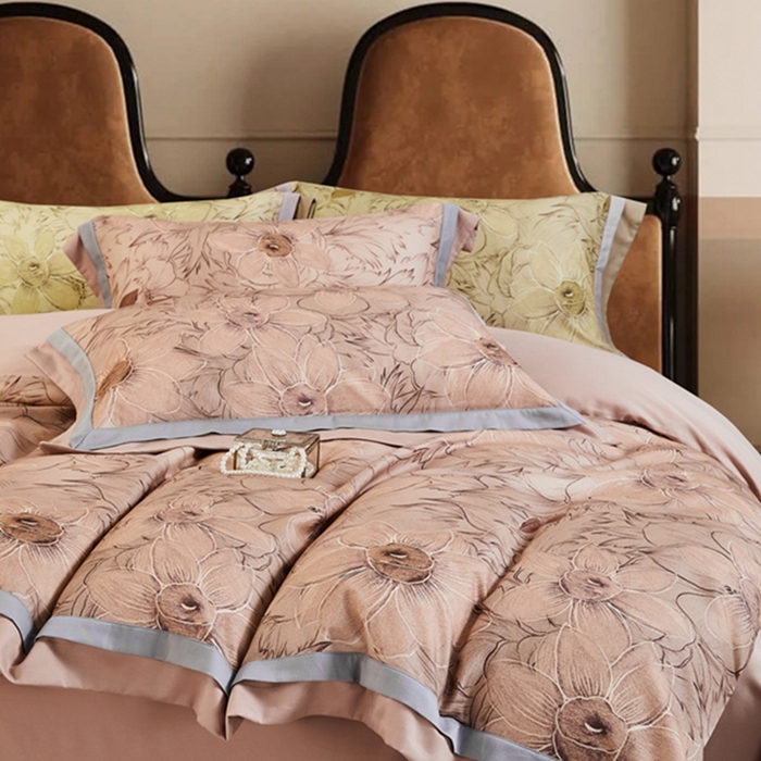 91家纺网 家纺一手货源 找家纺 2023新品天丝棉磨毛暖阳绒四件套 绽放 咖