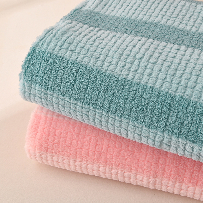 91家纺网 家纺一手货源 找家纺 2023新款无印风兔绒泰迪绒拼接款四件套 静逸-粉玉