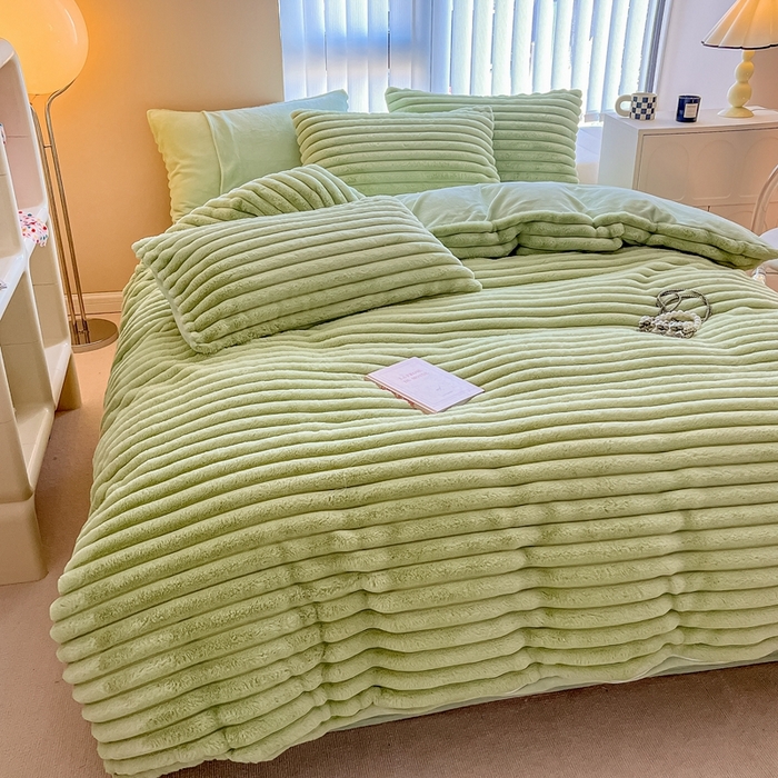 91家纺网 家纺一手货源 找家纺 慕尚家纺 2025新款抽条兔毛四件套 安雅-抹茶绿