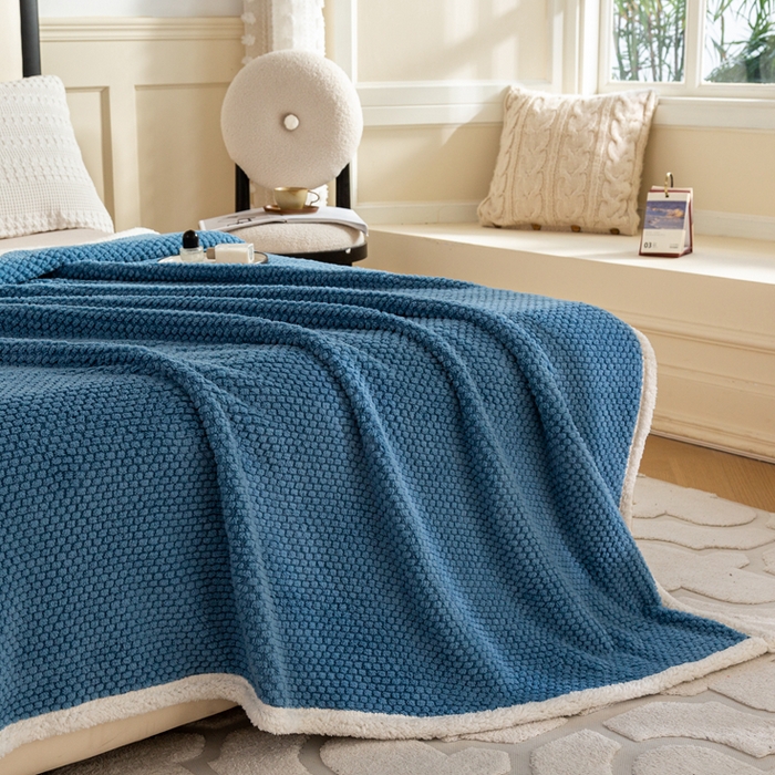 91家纺网 家纺一手货源 找家纺 丝涟家居 2023新款舒适保暖玫瑰绒毛毯 蓝