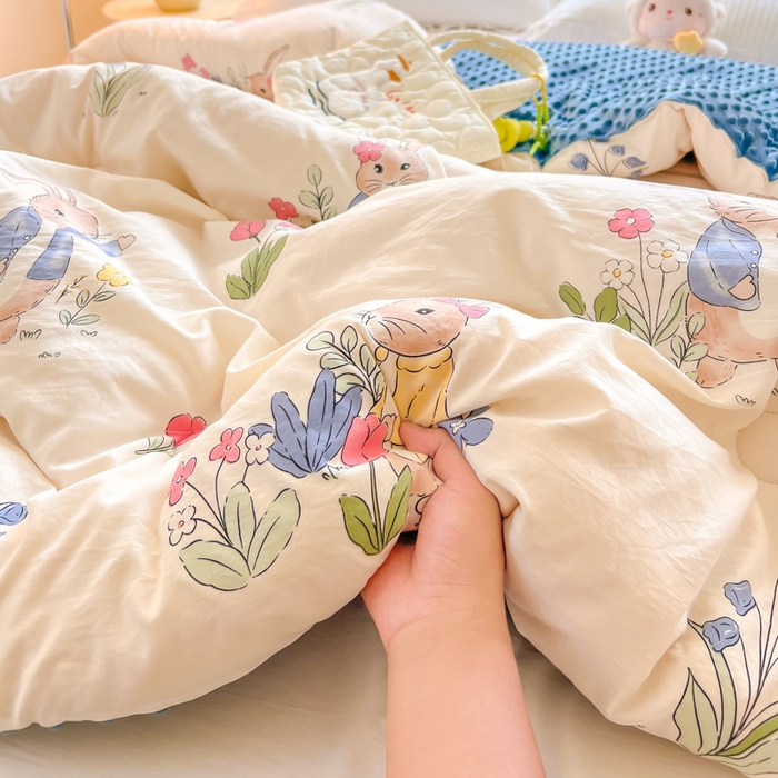 91家纺网 家纺一手货源 找家纺 居易简 2025新款水洗棉双层纱豆豆被加绒被子被芯直播豆豆绒被被子被芯冬被春秋被 兔sweet