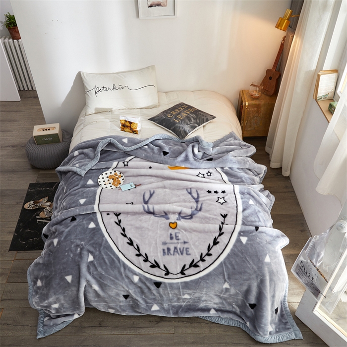 91家纺网 家纺一手货源 找家纺 航途席业 2025新款拉舍尔毛毯盖毯 晚安鹿先生