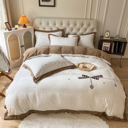 91家纺网 家纺一手货源 找家纺 （总）佰亿莱2024新款牛奶绒刺绣四件套-守护