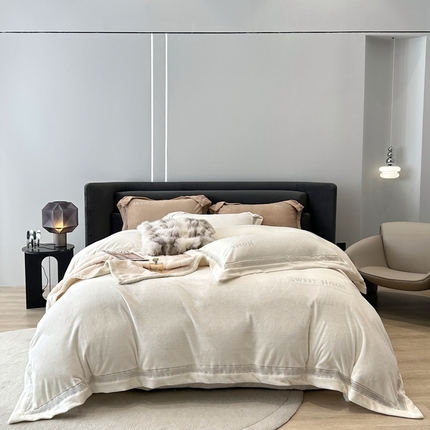 91家纺网 家纺一手货源 找家纺 淼铭家纺 2025新款A类柔肤绒烫钻工艺-奢柔系列 奢柔-女神白