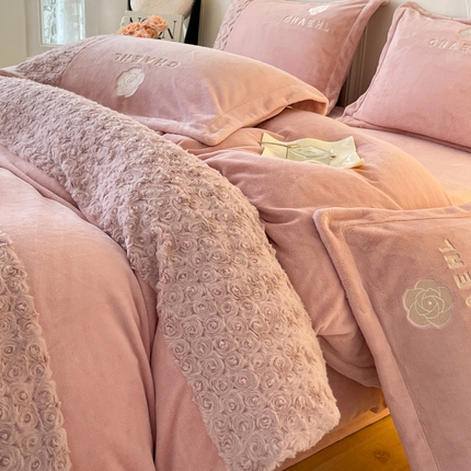 91家纺网 家纺一手货源 找家纺 （总）子曰 2023新款兔绒牛奶绒四件套-玫瑰花园