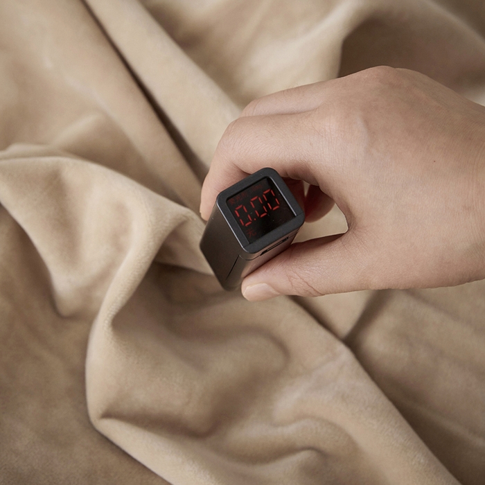 91家纺网 家纺一手货源 找家纺 丝涟2023新款轻奢风高克重230g婴儿绒德肤绒亲肤舒适双拼色埋线款滚绳四件套 浅咖+卡其