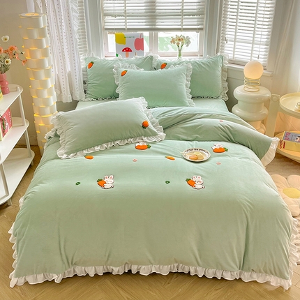 91家纺网 家纺一手货源 找家纺 绒兔兔2023新款棉加绒刺绣四件套-萝卜兔 萝卜兔-浅绿