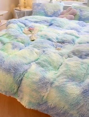 91家纺网 家纺一手货源 找家纺 慕澄家纺 2023新款水貂绒被套盖毯两用毯子 彩虹-蓝绿