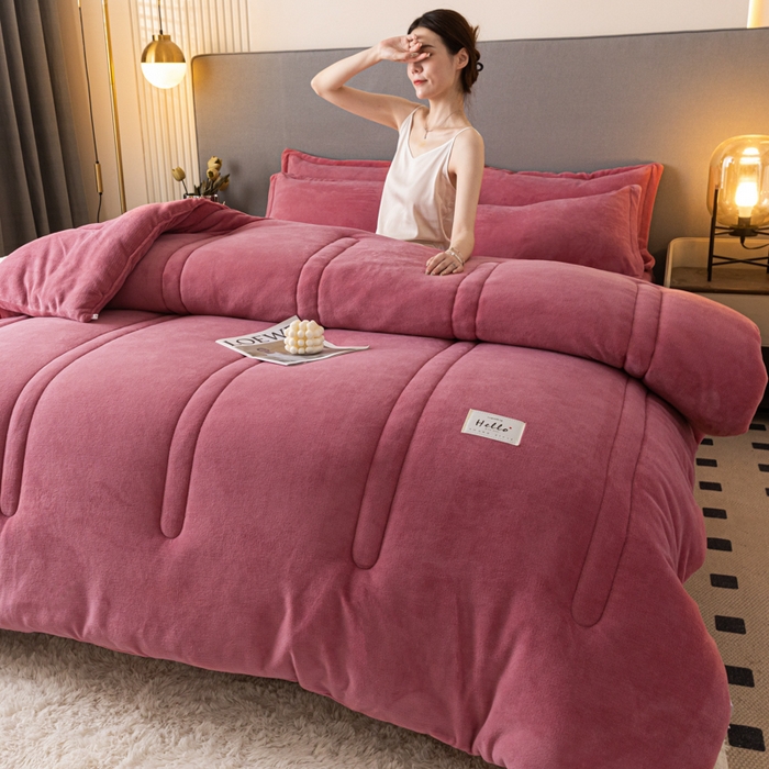 91家纺网 家纺一手货源 找家纺 暖芯家纺 2025新款牛奶绒加厚冬被被子被芯春秋被 豆沙