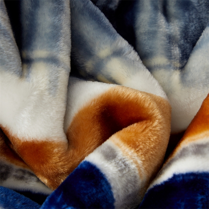 91家纺网 家纺一手货源 找家纺 航途席业 2025新款拉舍尔毛毯盖毯 太空熊