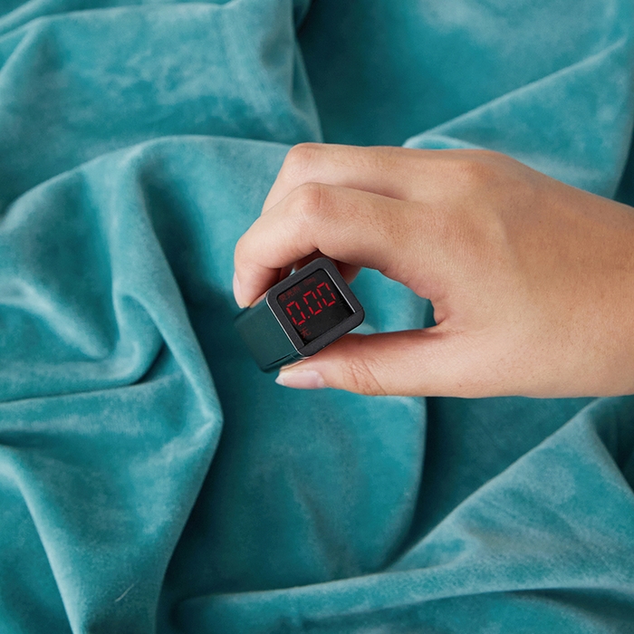 91家纺网 家纺一手货源 找家纺 丝涟2023新款轻奢风高克重230g婴儿绒德肤绒亲肤舒适双拼色埋线款滚绳四件套 湖蓝+浅灰