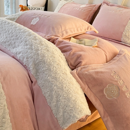 91家纺网 家纺一手货源 找家纺 （总）子曰 2023新款兔绒牛奶绒四件套-玫瑰花园