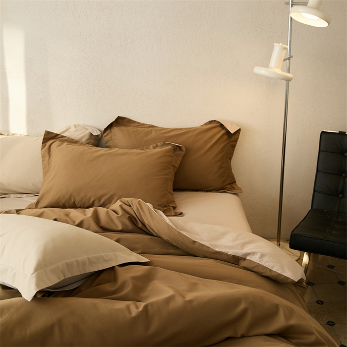 91家纺网 家纺一手货源 找家纺 涞澳家纺 2023新款50磨绒双拼 金咖琥珀