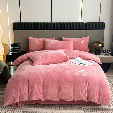 91家纺网 家纺一手货源 找家纺 yyds网供 2024新款短绒羽毛刺绣水晶绒四件套轻奢秋冬牛奶绒简约-羽毛系列 羽毛-豆沙