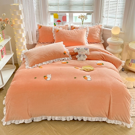 91家纺网 家纺一手货源 找家纺 绒兔兔2023新款棉加绒刺绣四件套-萝卜兔 萝卜兔-暖橘