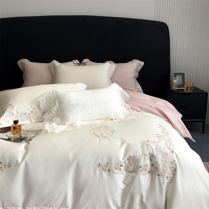 91家纺网 家纺一手货源 找家纺 馨蕊家居 2023新款100支CR工艺全棉四件套-棉卡洛琳 卡洛琳-粉白