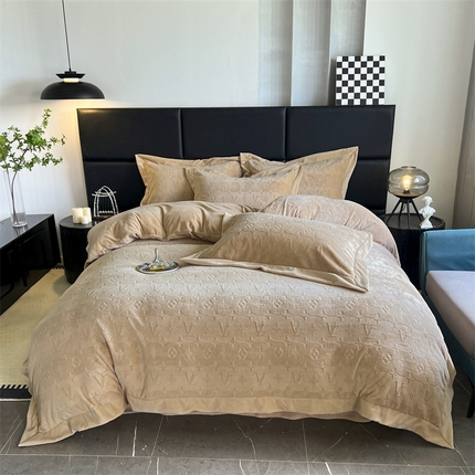 91家纺网 家纺一手货源 找家纺 （总）佰亿莱2024新款牛奶绒雕花四件套-澳森（含包装）