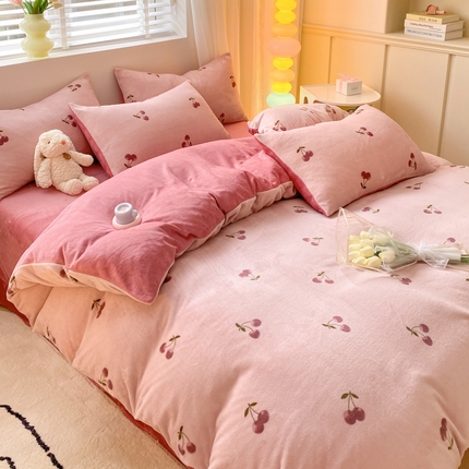 91家纺网 家纺一手货源 找家纺 （总）恋佳居 2025新款小清新印花牛奶绒保暖四件套