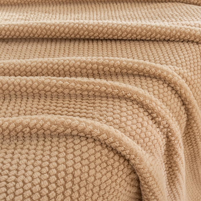 91家纺网 家纺一手货源 找家纺 丝涟家居 2023新款舒适保暖玫瑰绒毛毯 卡其