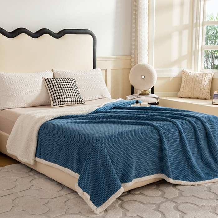 91家纺网 家纺一手货源 找家纺 丝涟家居 2023新款舒适保暖玫瑰绒毛毯 蓝